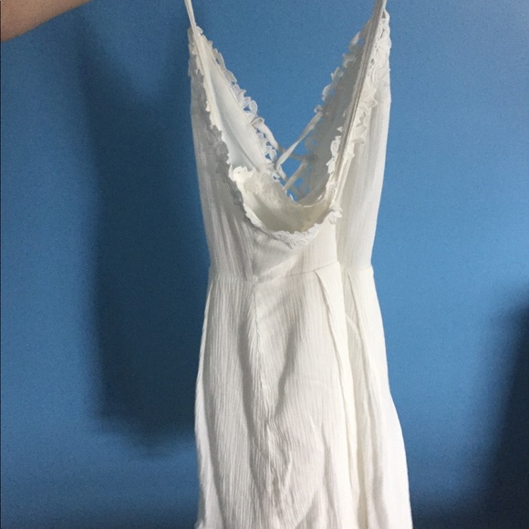 White romper - Picture 5 of 5